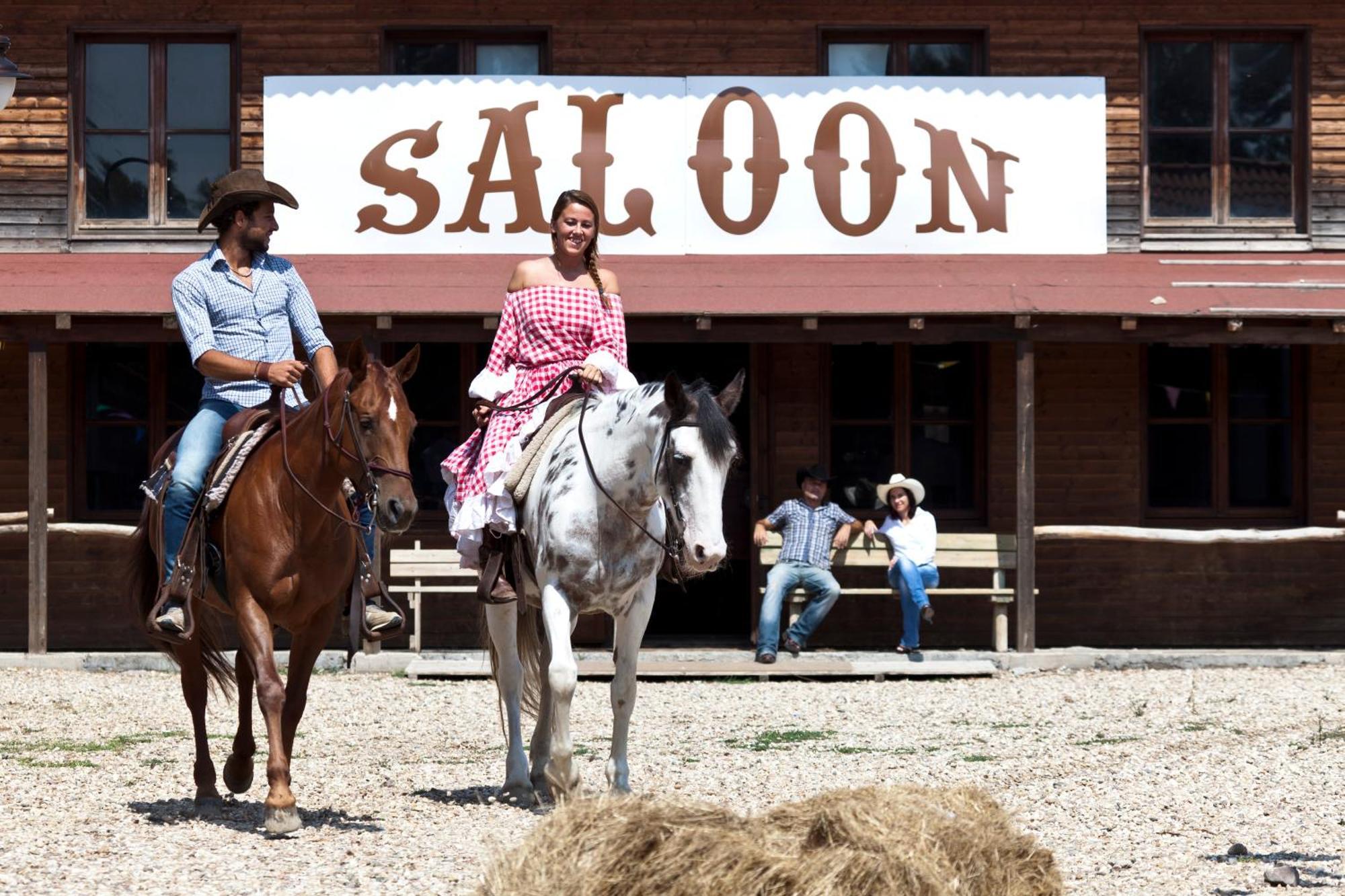 Horse Country Resort Congress & Spa - Hotel Ribot Arborea Esterno foto