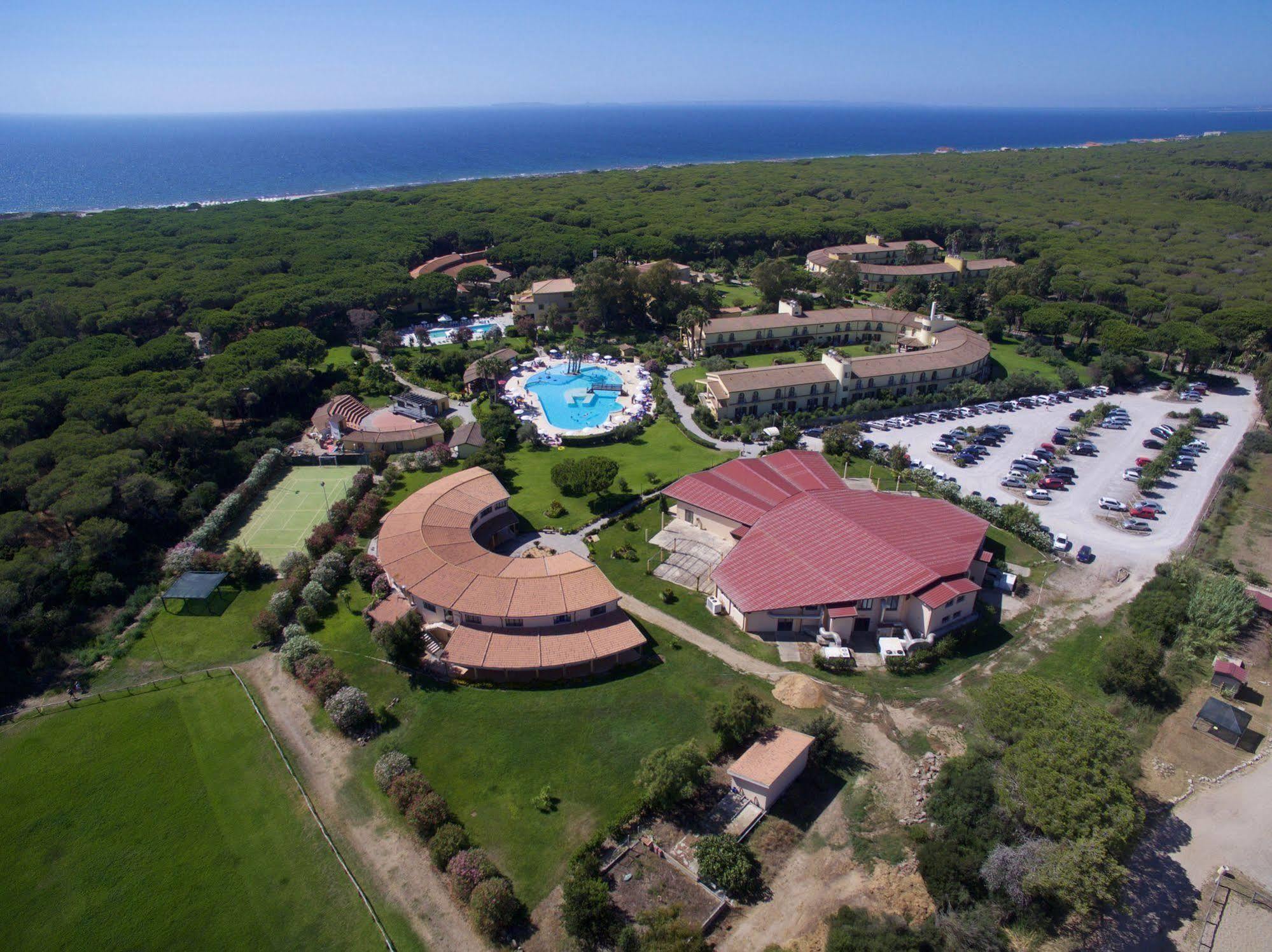 Horse Country Resort Congress & Spa - Hotel Ribot Arborea Esterno foto