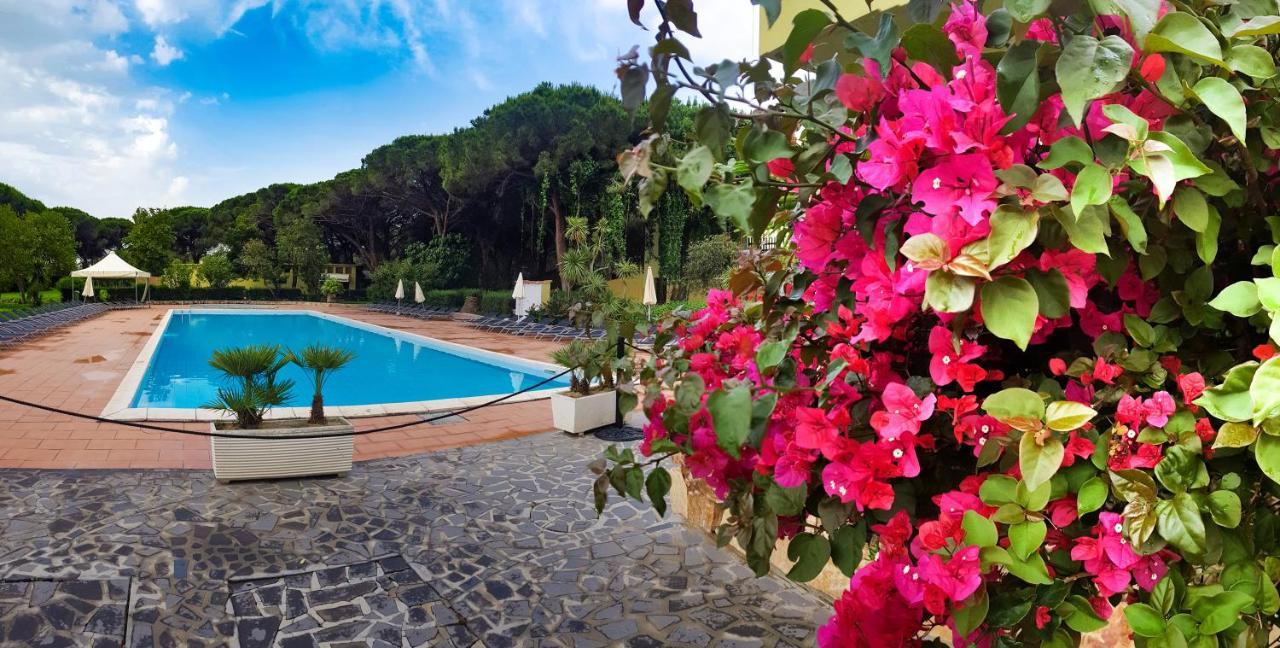 Horse Country Resort Congress & Spa - Hotel Ribot Arborea Esterno foto