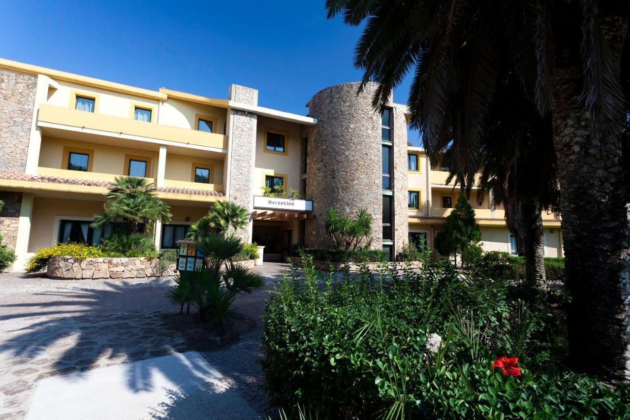 Horse Country Resort Congress & Spa - Hotel Ribot Arborea Esterno foto